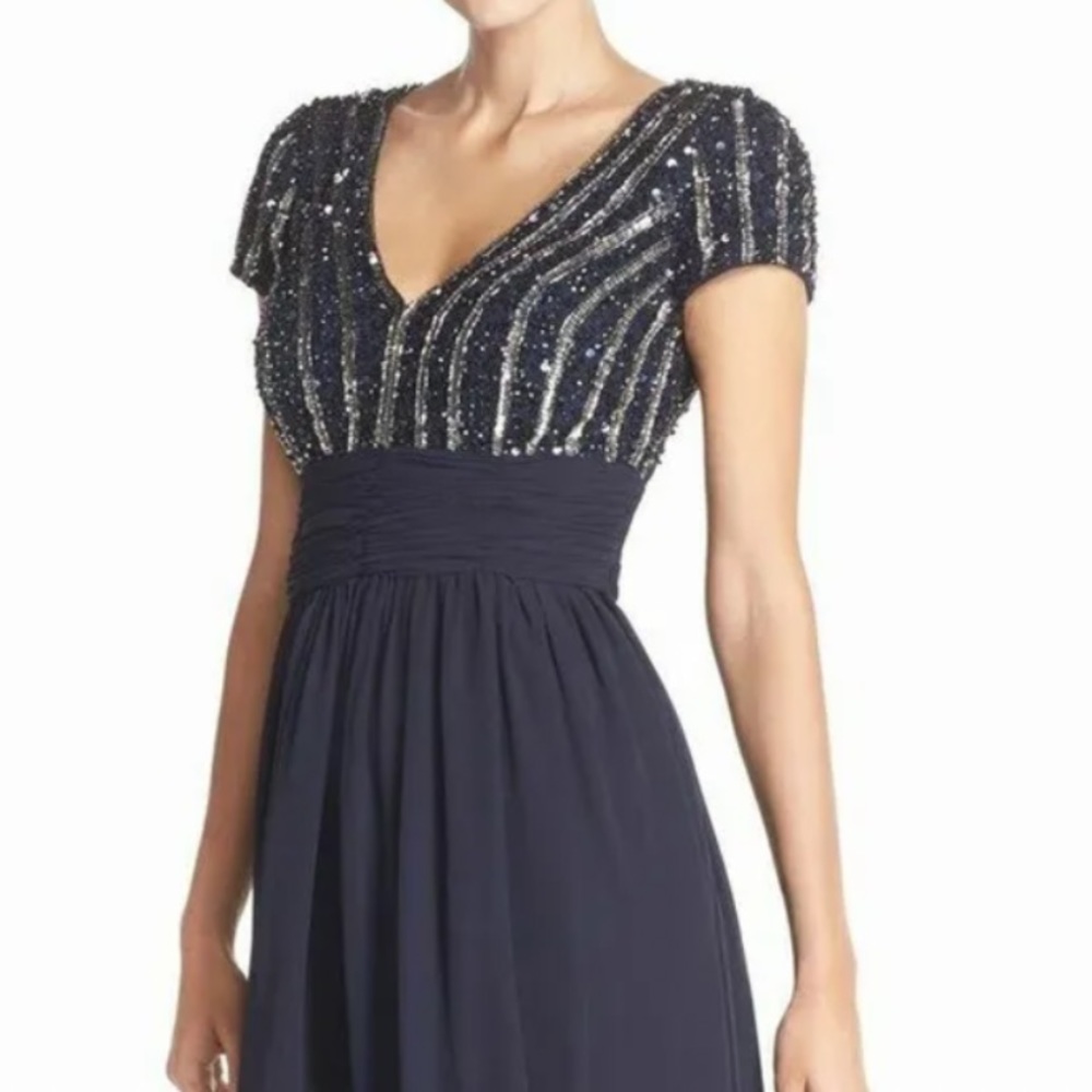 Womens JS Collection Gown/ Mother of the Bride Size 14 Navy Blue, Embellished